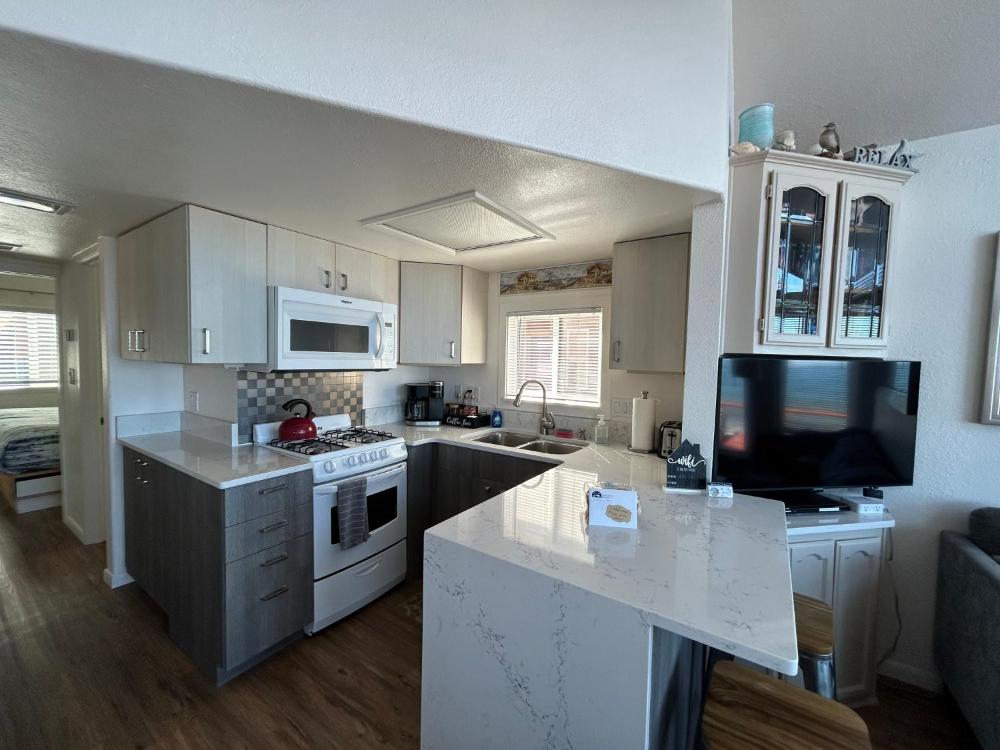 OceanFront Cabin 10, Jacuzzi & Breathtaking Views